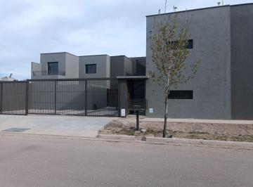 Departamento · 110m² · 3 Dormitorios · 1 Cochera · Departamento - Carrodilla