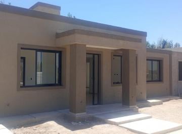 Casa · 75m² · 3 Ambientes · 1 Cochera · Casa en Coquimbito