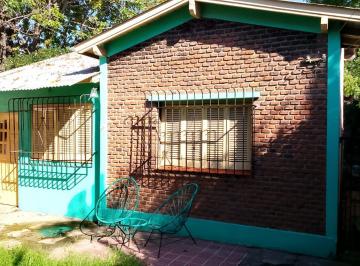 Casa · 90m² · 2 Dormitorios · 1 Cochera · Alquilo Casa en San Antonio de Padua