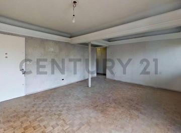 Departamento · 50m² · 3 Ambientes · 1 Cochera · Departamento de 3 Ambientes en Venta Al Frente en Boedo