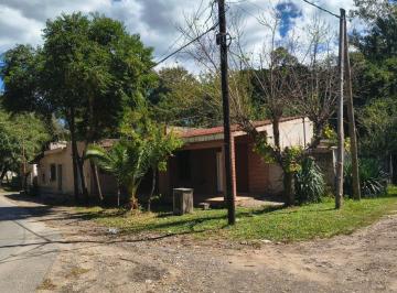Casa de 4 ambientes, Villa Allende · Casa con 3 Dorm. y 318 m² en Venta en La Cruz a Restaurar
