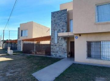 Casa de 2 ambientes, Colonia Tirolesa · Venta Conjunta de 2 Duplex en Colonia Tirolesa