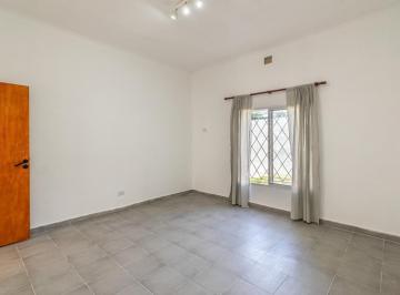 Casa · 350m² · 6 Ambientes · 6 Cocheras · Venta. Casa en Lote Propio Ideal Dos Familias
