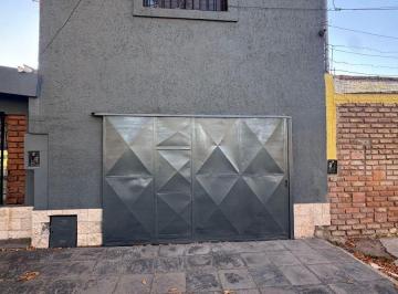 Casa de 8 ambientes, Luján de Cuyo · Hermosa Casa Remodelada en Venta – Mayor Drummond, Luján de Cuyo