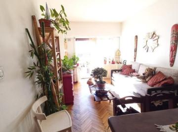 Departamento · 55m² · 3 Ambientes · 3 Ambientes Al Frente, con Balcon Corrido y Patio