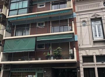Departamento de 2 ambientes, Parque Chacabuco · Dos Ambientes Frente Al Parque Chacabuco