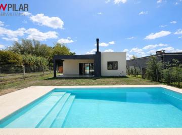 Casa · 130m² · 4 Ambientes · 3 Cocheras · Casa en Venta 4 Ambientes en Santa Lucia, Pilar del Este