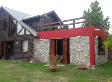 Casa · 124m² · 3 Ambientes · 1 Cochera · Casa de 3 Ambientes con Piscina y Parrilla en La Armonía