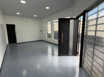 Local comercial · 30m² · 1 Ambiente · Local Comercial en Importante Esquina Sobre Av Della Paolera - Gran Oportunidad!