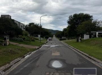 Terreno · 1243m² · Terreno 1243 m en Venta con Muchos Arboles