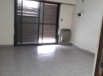 Departamento de 1 ambiente, Berazategui · Departamento de 80 m² con 1 Habitación en Alquiler en Berazategui