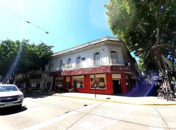 Local comercial · 160m² · 3 Ambientes · Local - Roque Saenz Peña