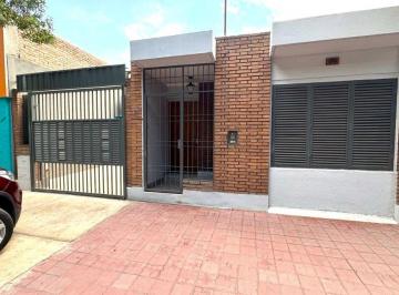 AVITAX PROPIEDADES presenta en ALQUILER casa amoblada en Quinta Sección, zona re · Alquiler Casa Amoblada 1 Habitación en Quinta Sección, Ciudad de Mendoza.