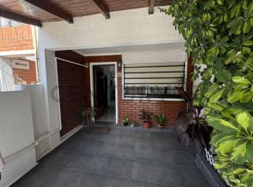 PH · 65m² · 3 Ambientes · 1 Cochera · PH a La Venta en La Plata
