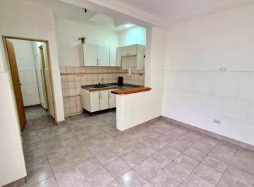 PH de 2 ambientes, Lanús · PH 2 Ambientes con Patio Sin Expensas Nuevo Valor