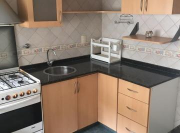 Departamento · 70m² · 3 Ambientes · Colombres Al 200