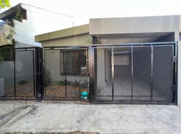 PH · 100m² · 4 Ambientes · 1 Cochera · PH Al Frente en Venta Ituzaingo Norte.