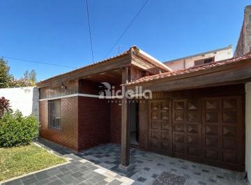 RDP-RDP-794_2 · Casa 2 Dorm. Jardín con Parrilla y Pileta, Dos Cocheras