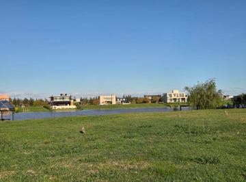 Terreno , Escobar · Excelente Lote con Salida Al rio.(No Es Laguna) Sito en El Canal Principal. barrio El Naudir