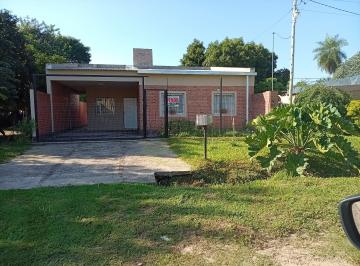 Casa de 6 ambientes, Margarita Belén · Casa Nueva, Excelente Ubicación, Zona Alta, Buena. Construcion