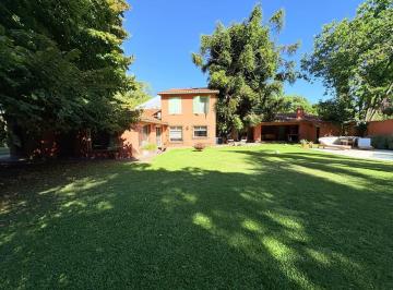 Casa · 362m² · 6 Ambientes · 3 Cocheras · Beccar, Lindísima Casa en Alquiler, 5 Dorm., Jardín, Pileta