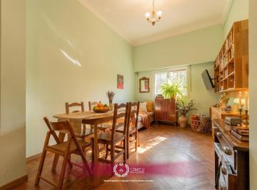 PH · 70m² · 3 Ambientes · Venta Departamento 3 Ambientes 70 m² con Patio Parrilla en Parque Patricios Baño y Cocina Reciclados