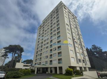 Foto1 · Apartamento en Alquiler de 1 Dormitorio en Punta del Este, Edificio Doce Lunas