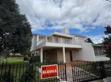 Casa de 5 ambientes, Villa Carlos Paz · Alquilo Casa de Categoria con Pileta en Carlos Paz