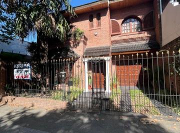 Casa de 4 ambientes, Versalles · Versalles. Lascano 6300. Casa de Categoria 4 Amb. con Cochera, Parrilla y Pileta