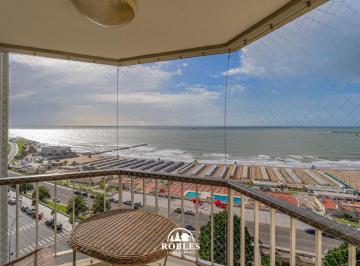 Departamento · 60m² · 2 Ambientes · 1 Cochera · Departamento en Edificio de Categoría, Frente a Playa Grande