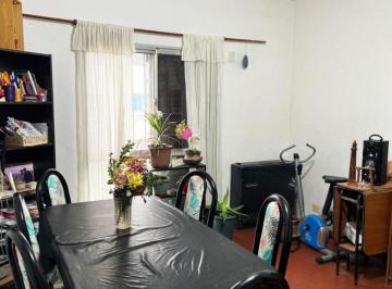 Departamento · 64m² · 4 Ambientes · 1 Cochera · Departamento en Venta - 3 Dorm. 1 Baño - 64.1 m² - Wilde, Avellaneda