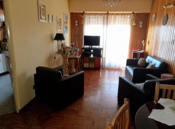 Departamento · 52m² · 2 Ambientes · Departamento en Venta Dos Ambientes Frente Balcon Terraza Villa Luro Norte