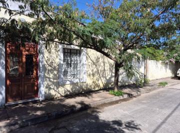 Casa de 7 ambientes, Córdoba · Casa con 3 Dorm. en Venta de 300 m² en Villa Cabrera Mas Monoambiente