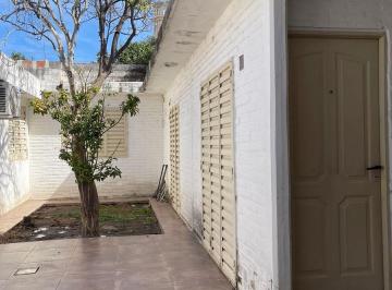 Departamento · 42m² · 2 Ambientes · 1 Cochera · Alquiler Dpto 1 Dor en Barrio Bialett Masse