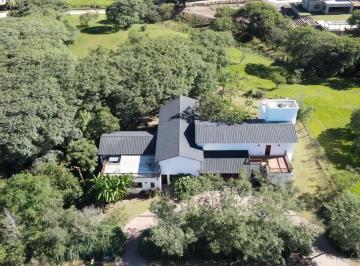 Casa · 4733m² · 7 Ambientes · 1 Cochera · Casa en Club de Campo El Tipal