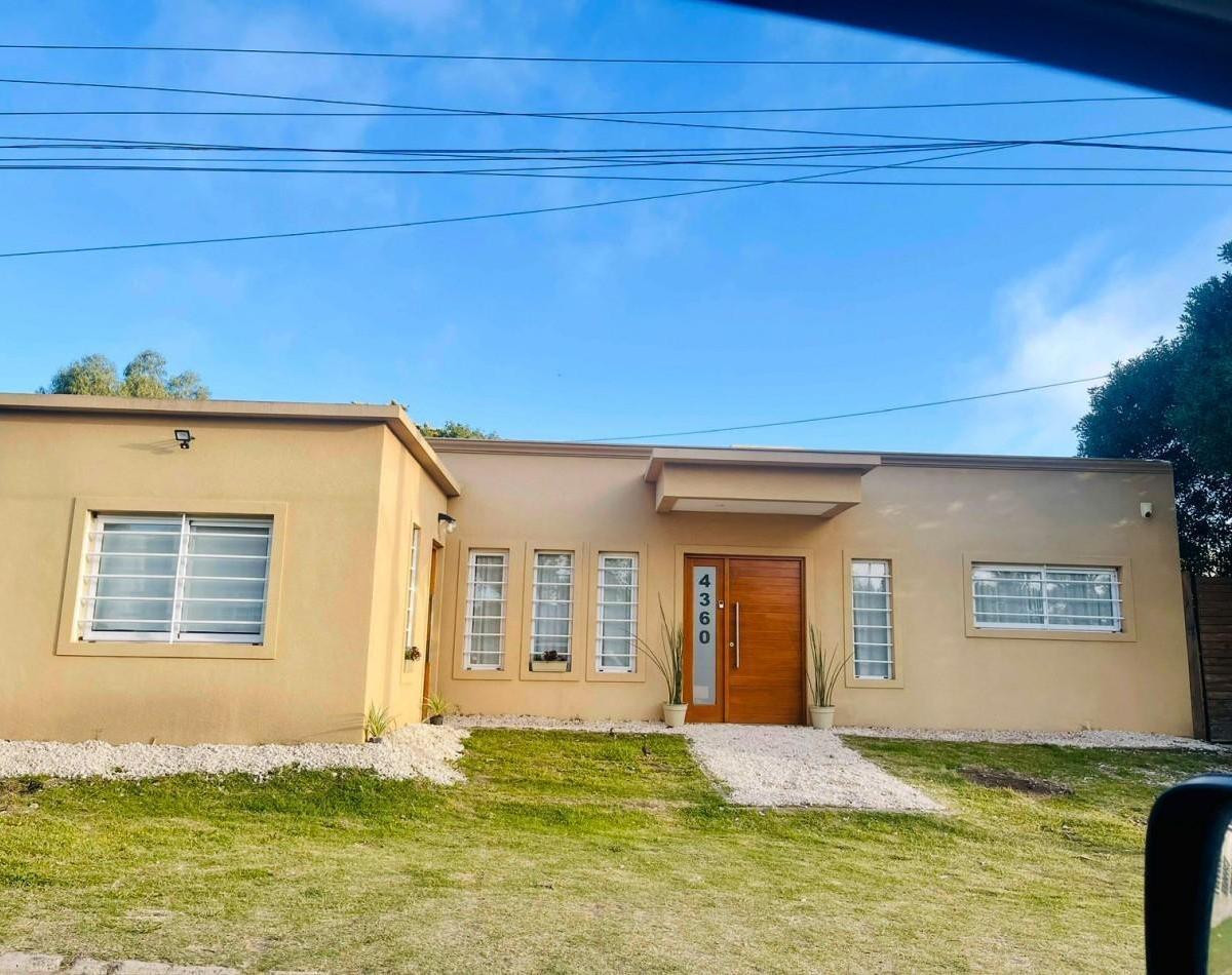 Oportunidad en Zona Sur — venta Casa + Departamento con entrada independiente
