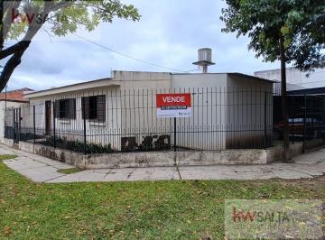 Casa · 120m² · 5 Ambientes · 2 Cocheras · Casa en Venta en Tres Cerritos * Oportunidad *