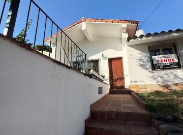 Casa de 6 ambientes, Salta · Casa en Salta, Barrio Portezuelo Sur con 3 Dorm.