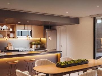 Casa · 155m² · 6 Ambientes · 1 Cochera · Casa en Venta de 3 Dorm. en Housing - Lomas del Chateau