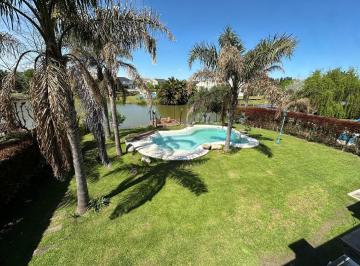 Casa · 279m² · 5 Ambientes · 2 Cocheras · Casa en Alquiler en Las Glorietas, Nordelta, Tigre