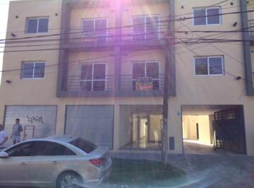 Departamento de 2 ambientes, Merlo · Excelente Departamento de 2 Ambientes con Cochera a m Estacion Merlo