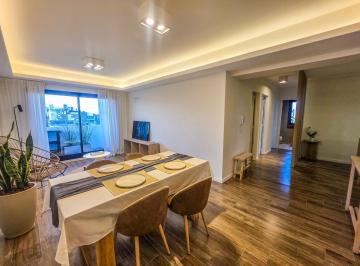 Departamento · 87m² · 4 Ambientes · Venta - Departamento de 3 Dorm. Totalmente Reciclado, Centro - Rosario