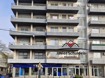 Departamento · 70m² · 2 Ambientes · Depto. en Excelente Ubicación!