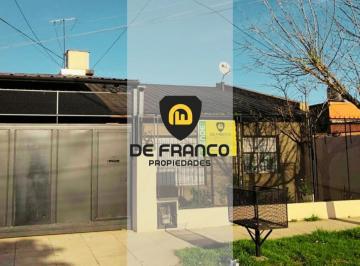 Casa · 135m² · 3 Ambientes · 1 Cochera · Casa Venta Jose C Paz Apto Credito - 3 Amb y Cochera