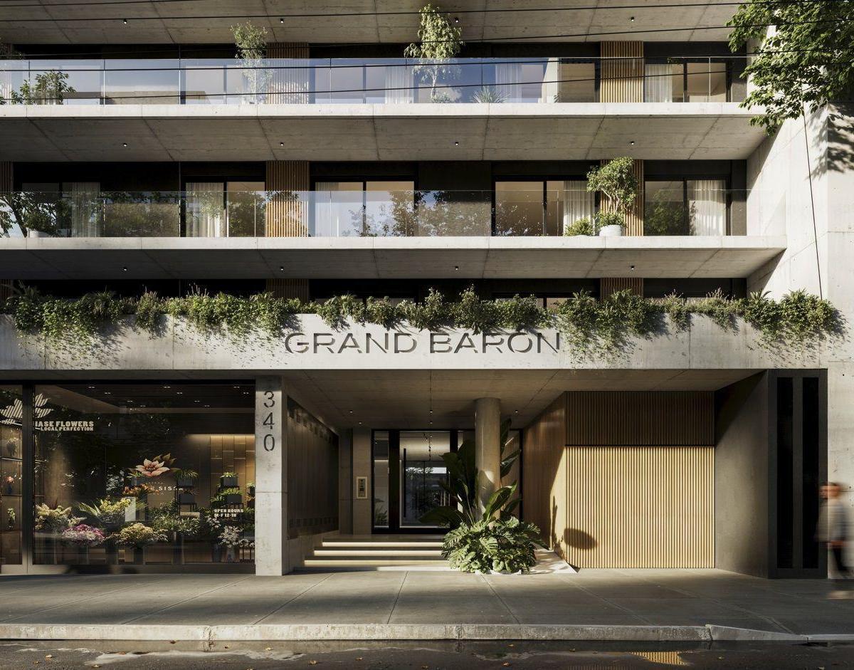 Mitre 340. Entre Italia y Av. Hipolito Yrigoyen