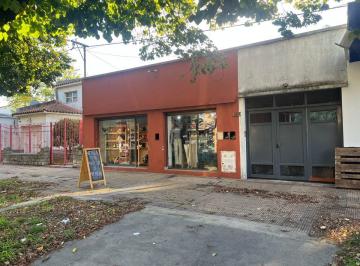 Casa de 1 ambiente, La Plata · Casa con Local Al Frente en Venta