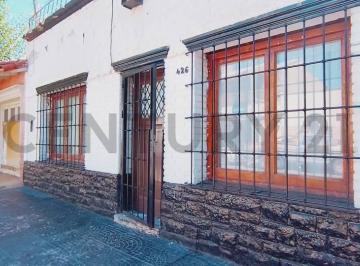 Casa · 194m² · 6 Ambientes · 1 Cochera · Century21 López Vende Casa en Dorrego Guaymallén