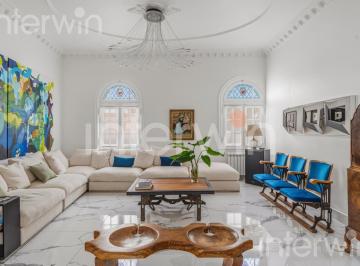 lateral02 · Casa en Venta - 5 Amb. - Cochera - Terraza - Dependencia - Reciclada - Luminosa - Belgrano