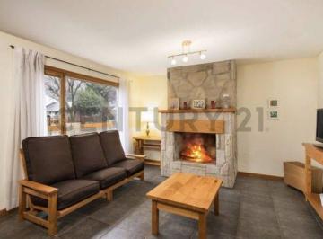 Casa · 120m² · 5 Ambientes · Venta Casa San Martin de Los Andes. Casco Centrico