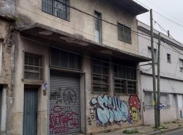 Bodega-Galpón , Tres de Febrero · Galpón de 240 m² en Venta en Ciudadela con Fuerza Motriz